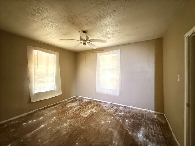 3010 Jerome Street, Dallas, TX 75223