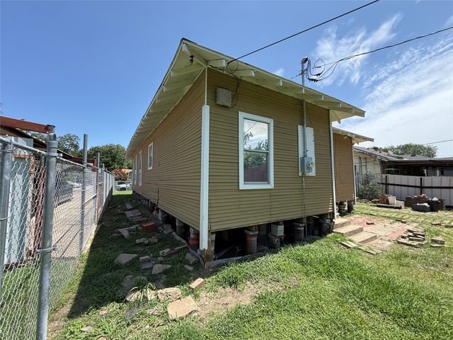 3010 Jerome Street, Dallas, TX 75223