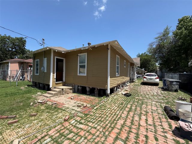 3010 Jerome Street, Dallas, TX 75223