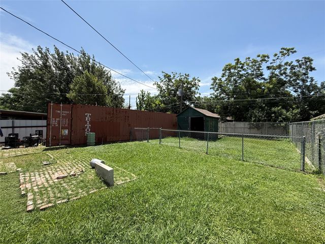 3010 Jerome Street, Dallas, TX 75223