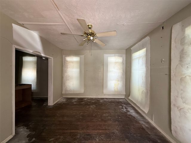 3010 Jerome Street, Dallas, TX 75223