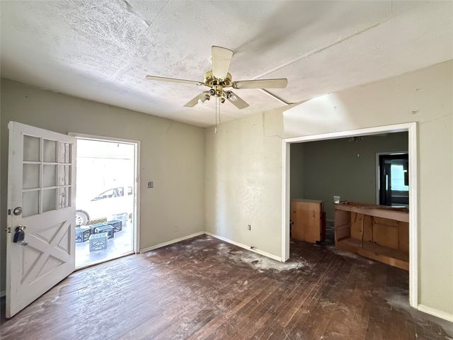 3010 Jerome Street, Dallas, TX 75223