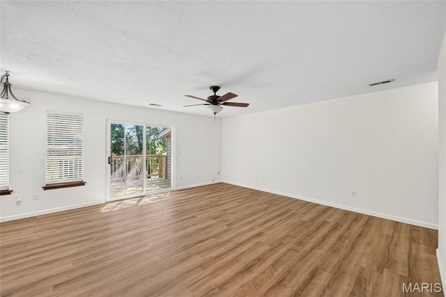 1044 Sugar Creek Court 5, St Peters, MO 63376