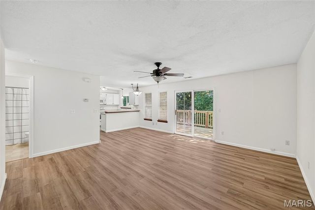 1044 Sugar Creek Court 5, St Peters, MO 63376