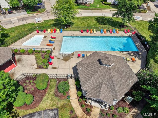 1044 Sugar Creek Court 5, St Peters, MO 63376