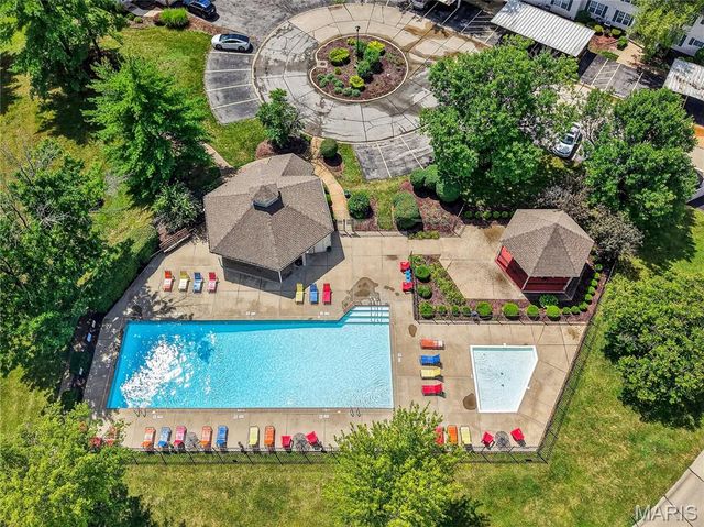 1044 Sugar Creek Court 5, St Peters, MO 63376