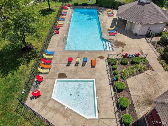 1044 Sugar Creek Court 5, St Peters, MO 63376
