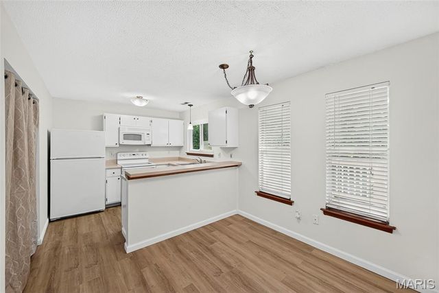1044 Sugar Creek Court 5, St Peters, MO 63376