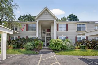 1044 Sugar Creek Court 5, St Peters, MO 63376
