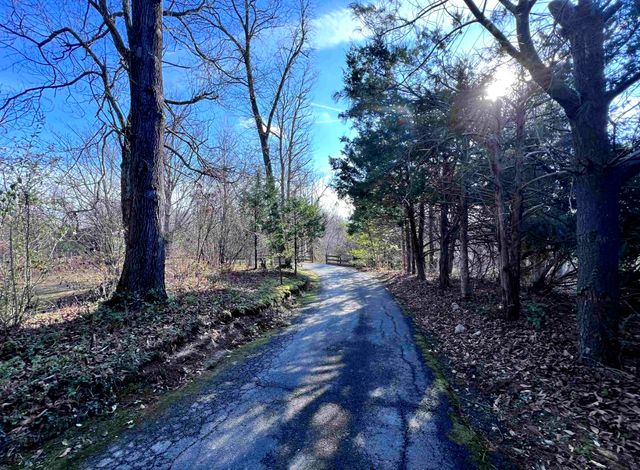 88 Dakota Road, Carbondale, IL 62902