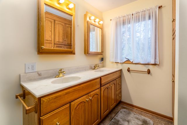 88 Dakota Road, Carbondale, IL 62902