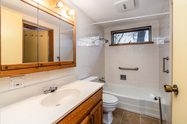 88 Dakota Road, Carbondale, IL 62902