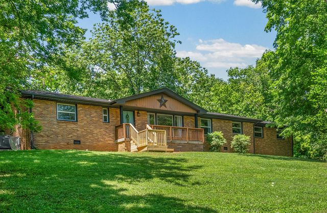509 Rosewood Dr, Clarksville, TN 37043