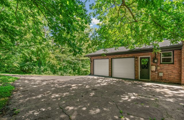 509 Rosewood Dr, Clarksville, TN 37043
