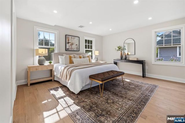 613 Hillcrest Road, Ridgewood, NJ 07450