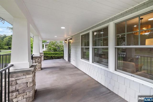 613 Hillcrest Road, Ridgewood, NJ 07450
