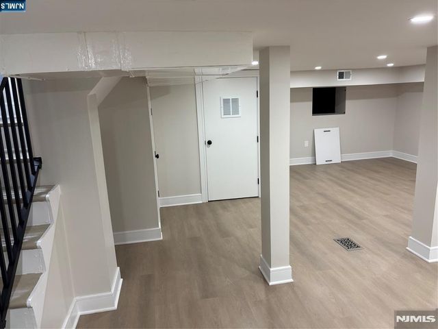613 Hillcrest Road, Ridgewood, NJ 07450