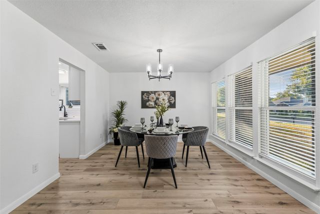 7111 Vinland Street, Dallas, TX 75227