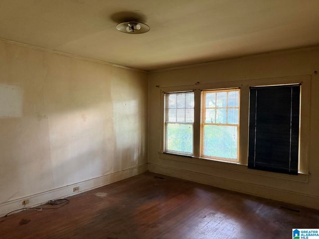 2032 26TH STREET ENSLEY, Birmingham, AL 35218