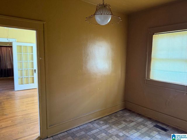 2032 26TH STREET ENSLEY, Birmingham, AL 35218