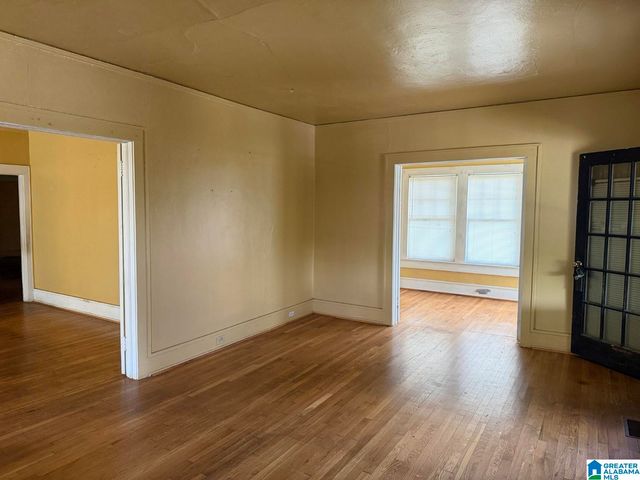 2032 26TH STREET ENSLEY, Birmingham, AL 35218