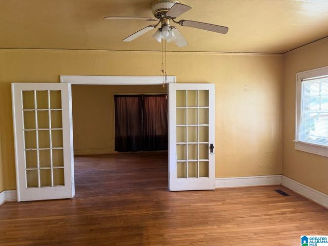 2032 26TH STREET ENSLEY, Birmingham, AL 35218