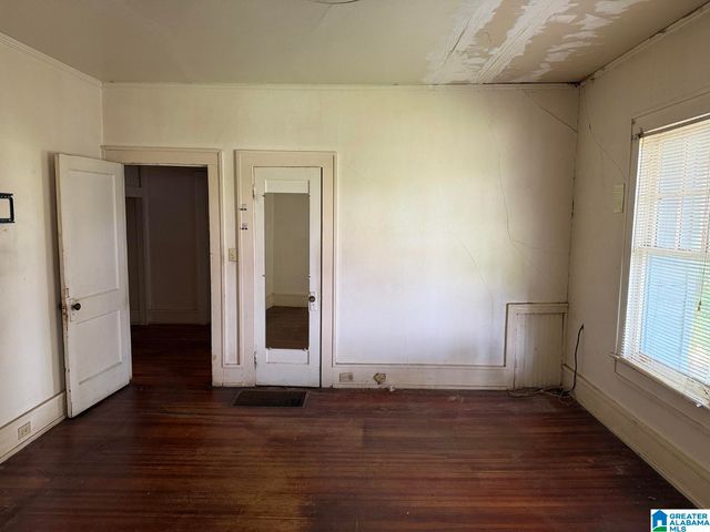 2032 26TH STREET ENSLEY, Birmingham, AL 35218