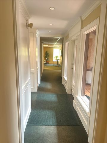 708 McKnight Park Drive, Ross Twp, PA 15237