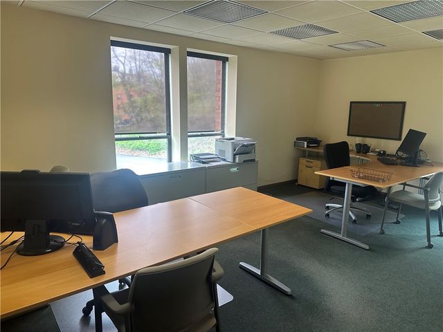 708 McKnight Park Drive, Ross Twp, PA 15237