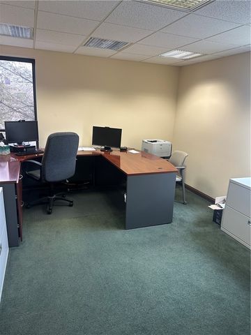 708 McKnight Park Drive, Ross Twp, PA 15237
