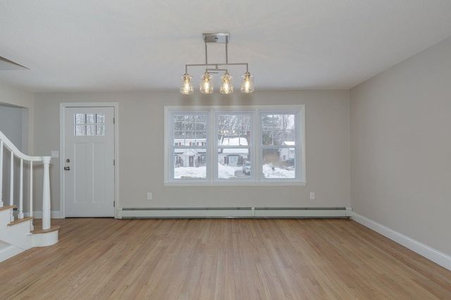 16 Emerson Road, Nashua, NH 03062