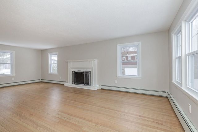 16 Emerson Road, Nashua, NH 03062