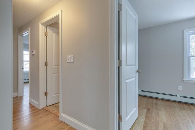 16 Emerson Road, Nashua, NH 03062