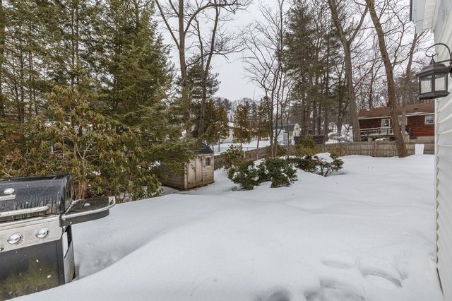 16 Emerson Road, Nashua, NH 03062