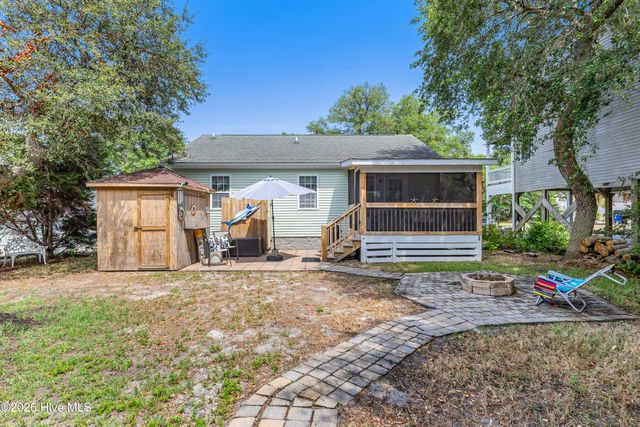 145 NW 10th Street, Oak Island, NC 28465