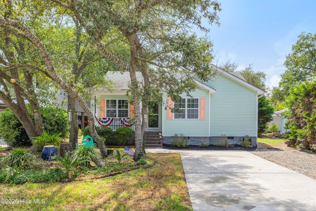 145 NW 10th Street, Oak Island, NC 28465