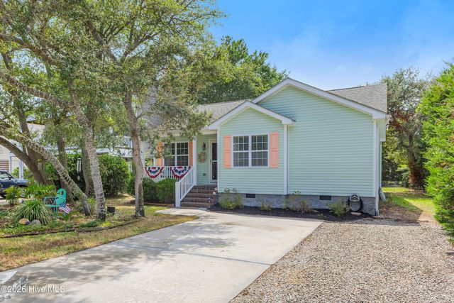 145 NW 10th Street, Oak Island, NC 28465