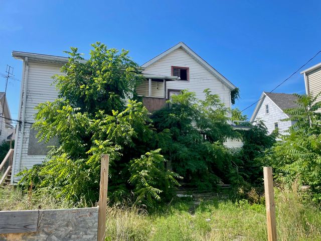 210 W 11th Street, Michigan City, IN 46360