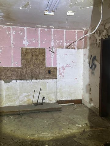 210 W 11th Street, Michigan City, IN 46360