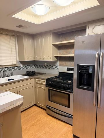 1602 Willow Rock Road, Houston, TX 77088