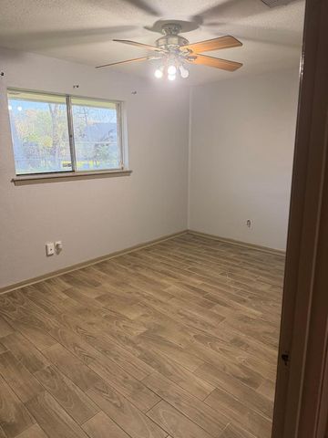 1602 Willow Rock Road, Houston, TX 77088