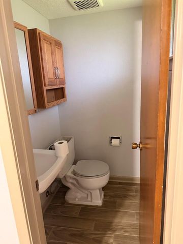 1602 Willow Rock Road, Houston, TX 77088