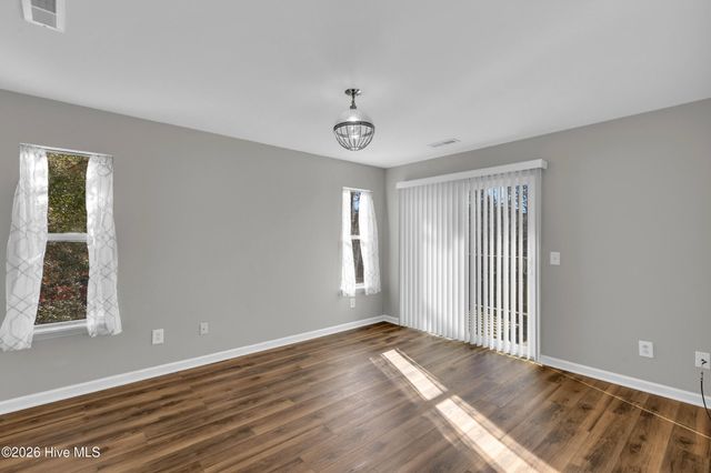 5221 Largo Court 4c- 202, Wilmington, NC 28409