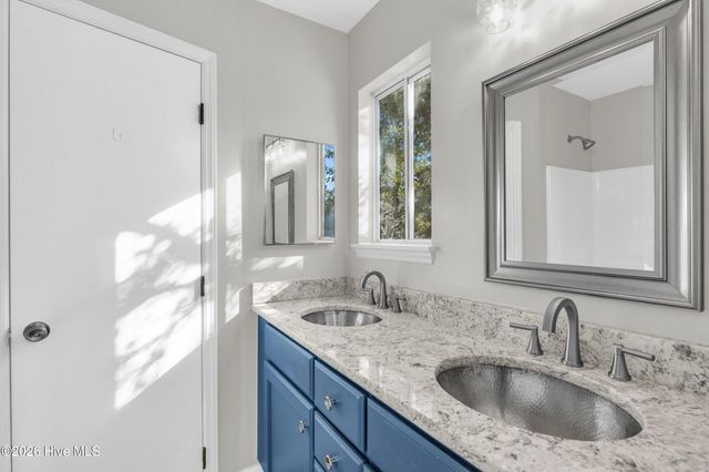 5221 Largo Court 4c- 202, Wilmington, NC 28409