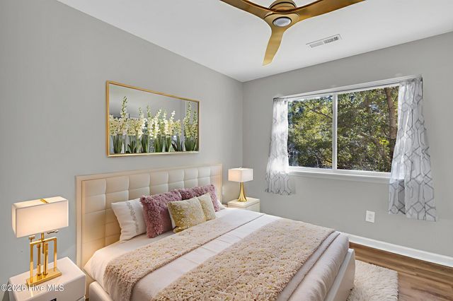 5221 Largo Court 4c- 202, Wilmington, NC 28409