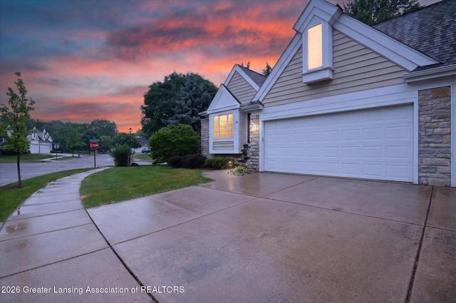 27 Aviemore Drive, Mason, MI 48854