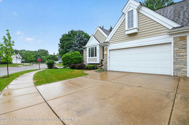 27 Aviemore Drive, Mason, MI 48854