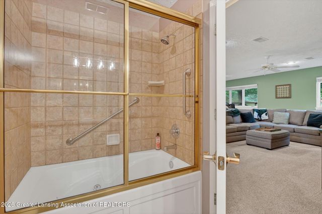 27 Aviemore Drive, Mason, MI 48854