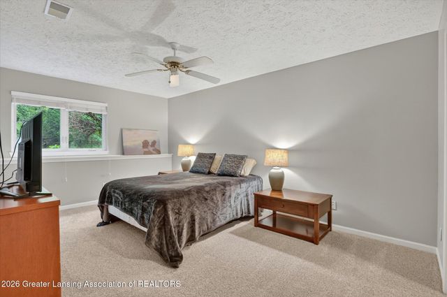 27 Aviemore Drive, Mason, MI 48854