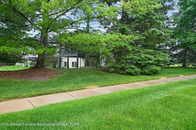 27 Aviemore Drive, Mason, MI 48854